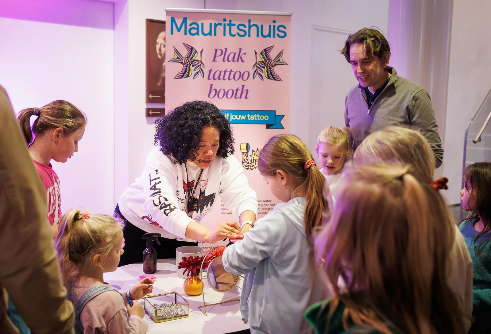 Plaktattoos-plakken-bij-museumnacht-kids