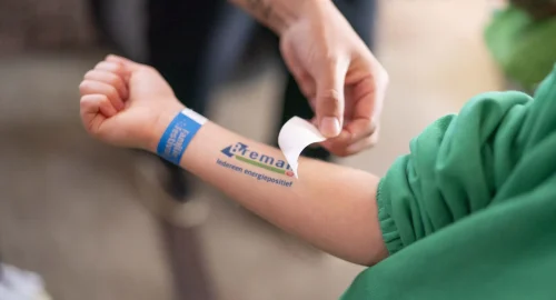 Plaktattoos-bij-bedrijfsfeest-breman