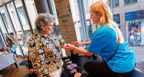 Plaktattoo-wordt-gezet